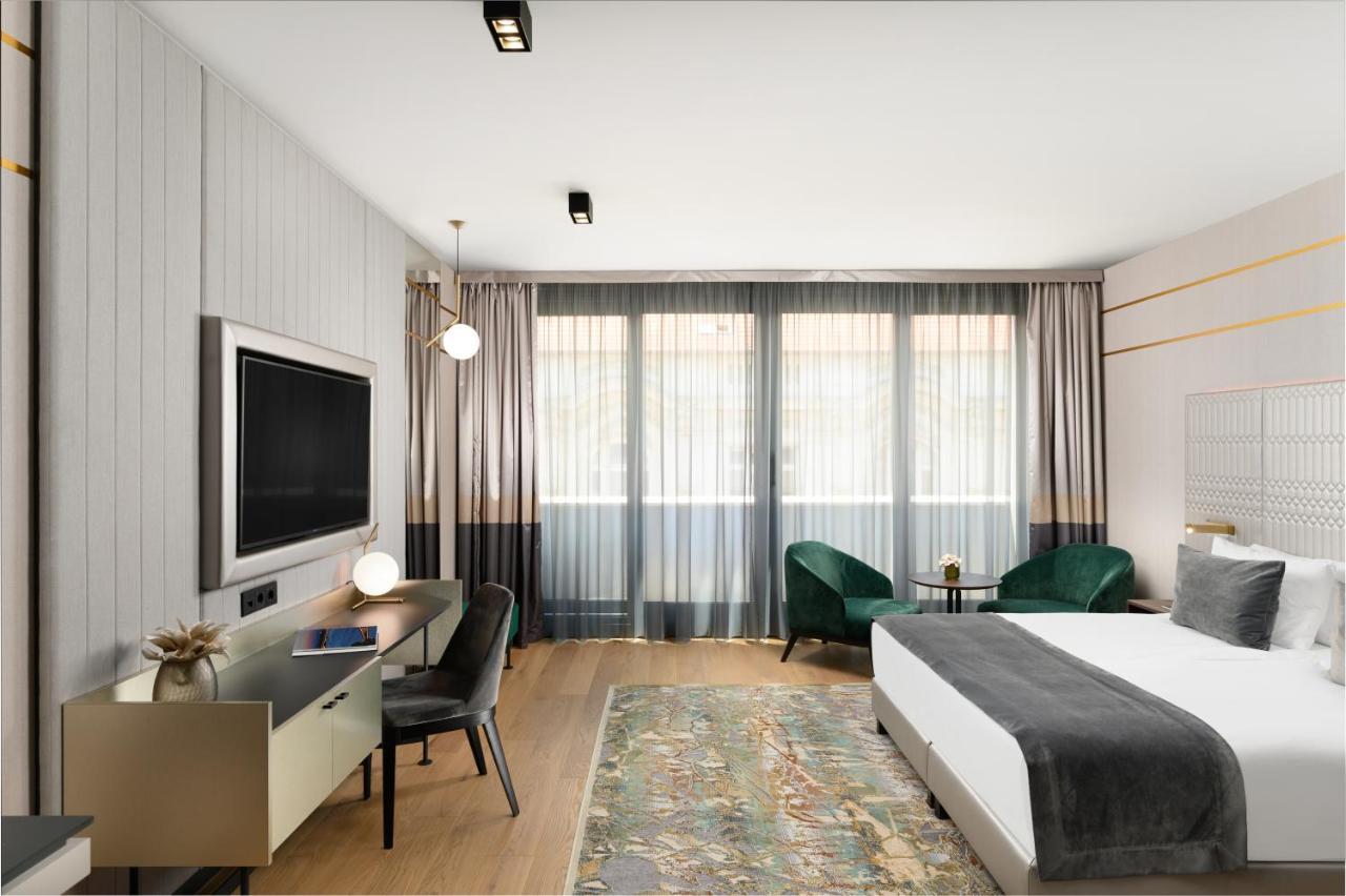 Emerald Downtown Luxury Suites By Continental Group Budapest Ngoại thất bức ảnh