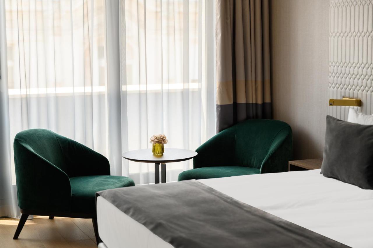 Emerald Downtown Luxury Suites By Continental Group Budapest Ngoại thất bức ảnh