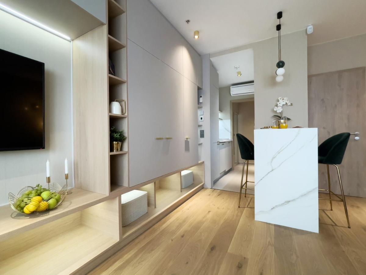 Emerald Downtown Luxury Suites By Continental Group Budapest Ngoại thất bức ảnh