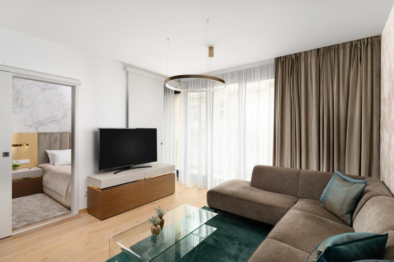 Emerald Downtown Luxury Suites By Continental Group Budapest Ngoại thất bức ảnh