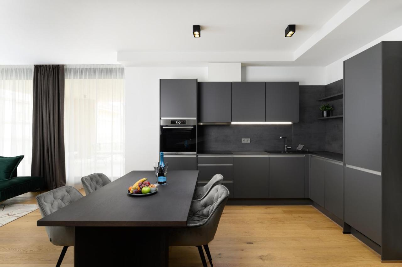 Emerald Downtown Luxury Suites By Continental Group Budapest Ngoại thất bức ảnh