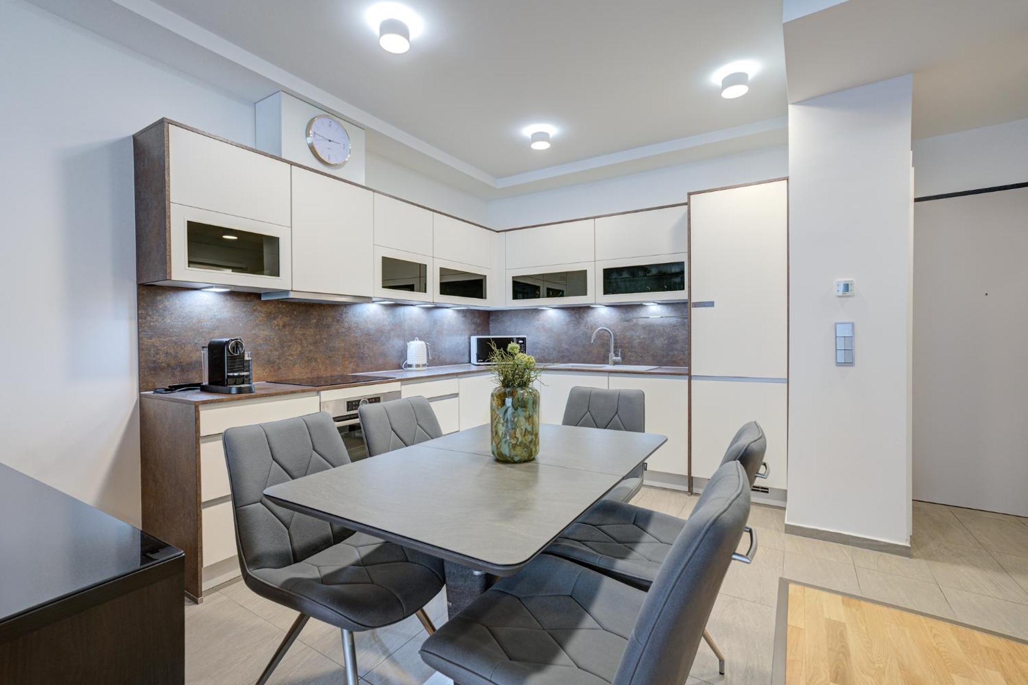 Emerald Downtown Luxury Suites By Continental Group Budapest Ngoại thất bức ảnh