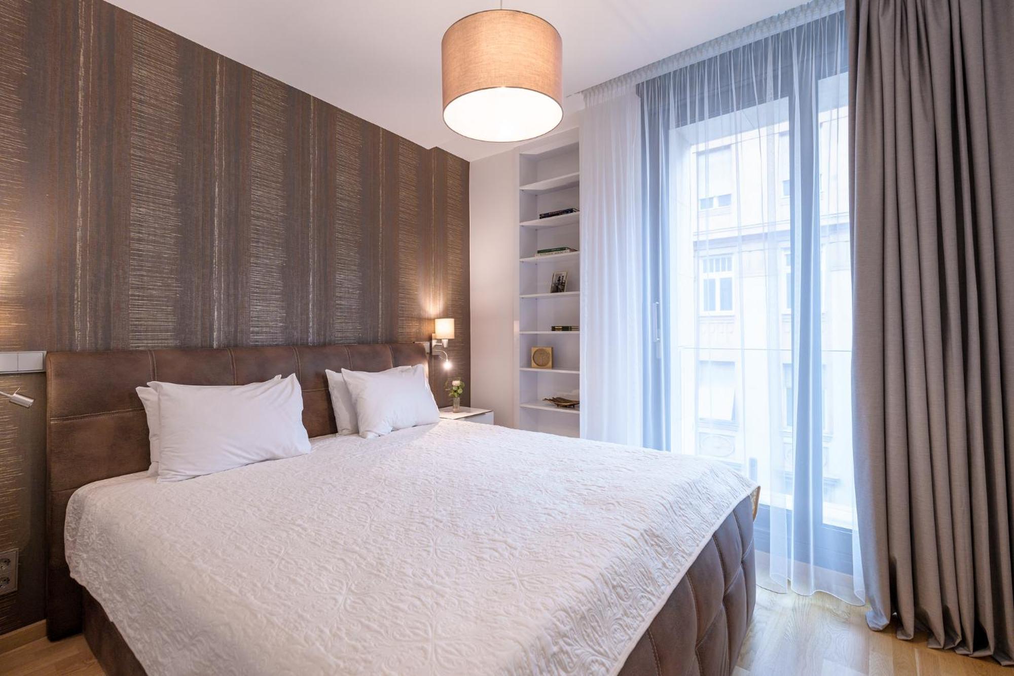 Emerald Downtown Luxury Suites By Continental Group Budapest Ngoại thất bức ảnh