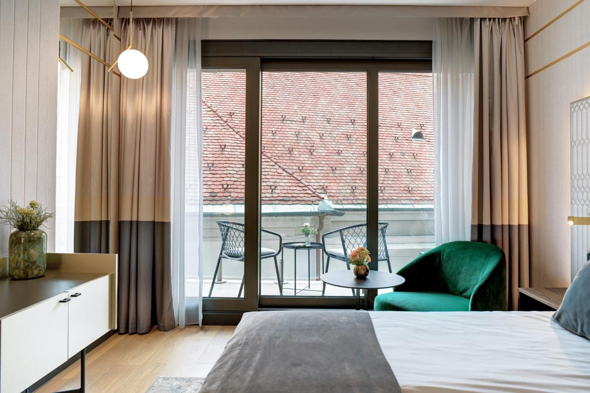 Emerald Downtown Luxury Suites By Continental Group Budapest Ngoại thất bức ảnh